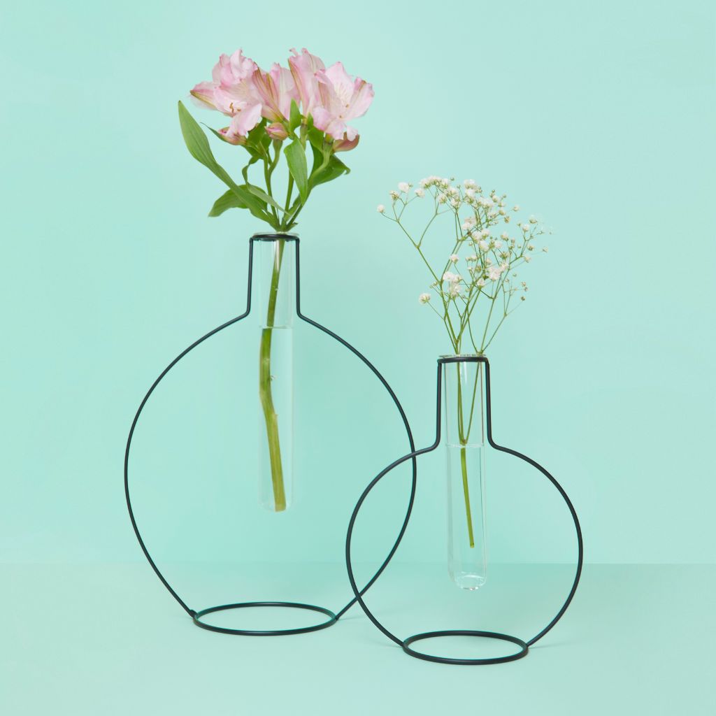 Round Silhouette Vase