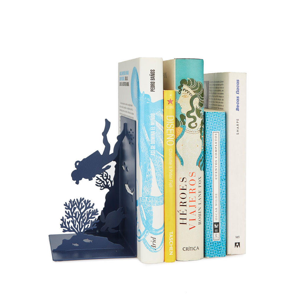 Scuba Bookend