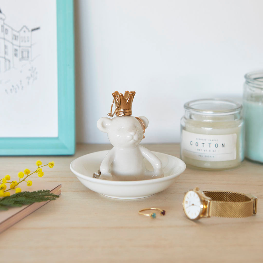 The King Ring Holder