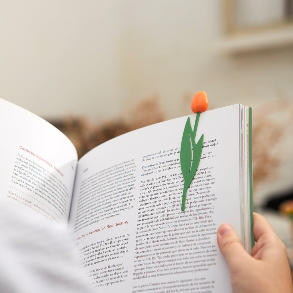 Tulip Bookmark