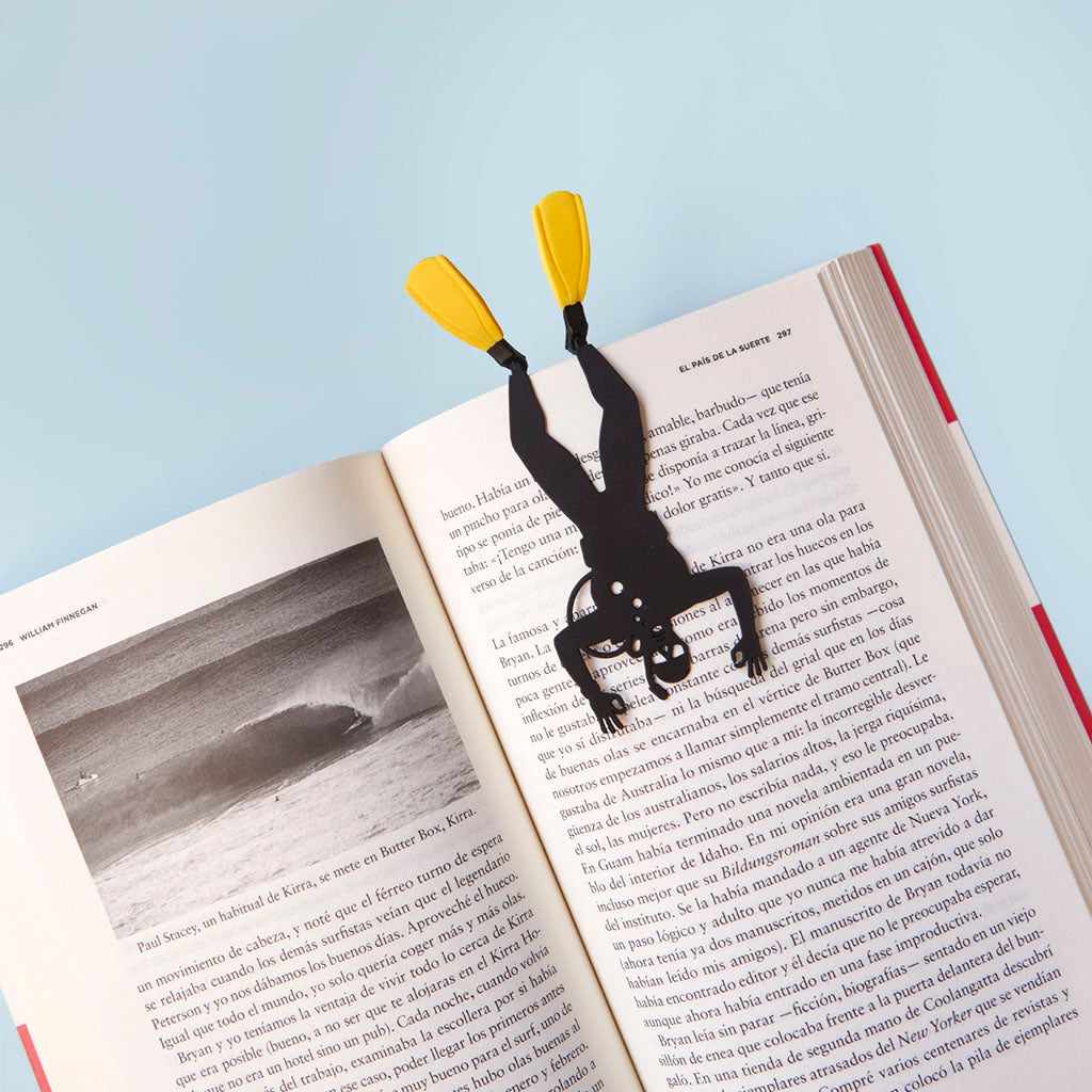 Scuba Bookmark